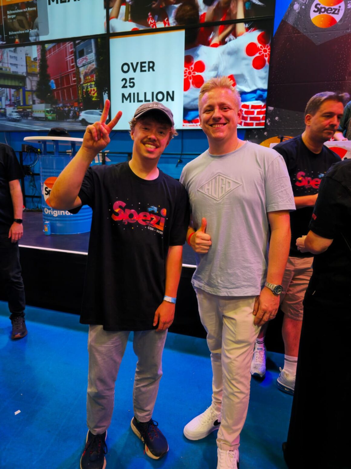 Tschenzo99 auf der Spielemesse "Gamescon"